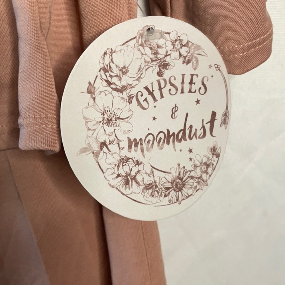 ✨Brand New✨ Gypsies & Moondust Blouse size S